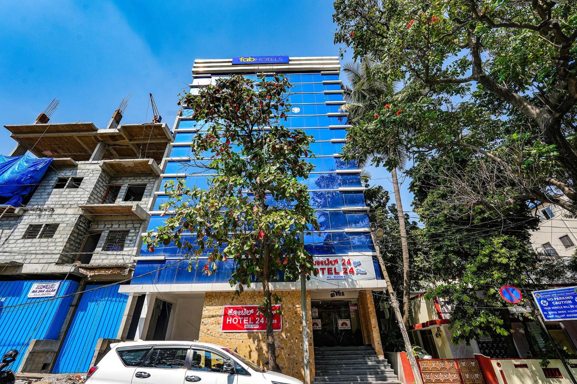 Fabexpress 24 Plus - Nr Sagar Hospital Bangalore Buitenkant foto